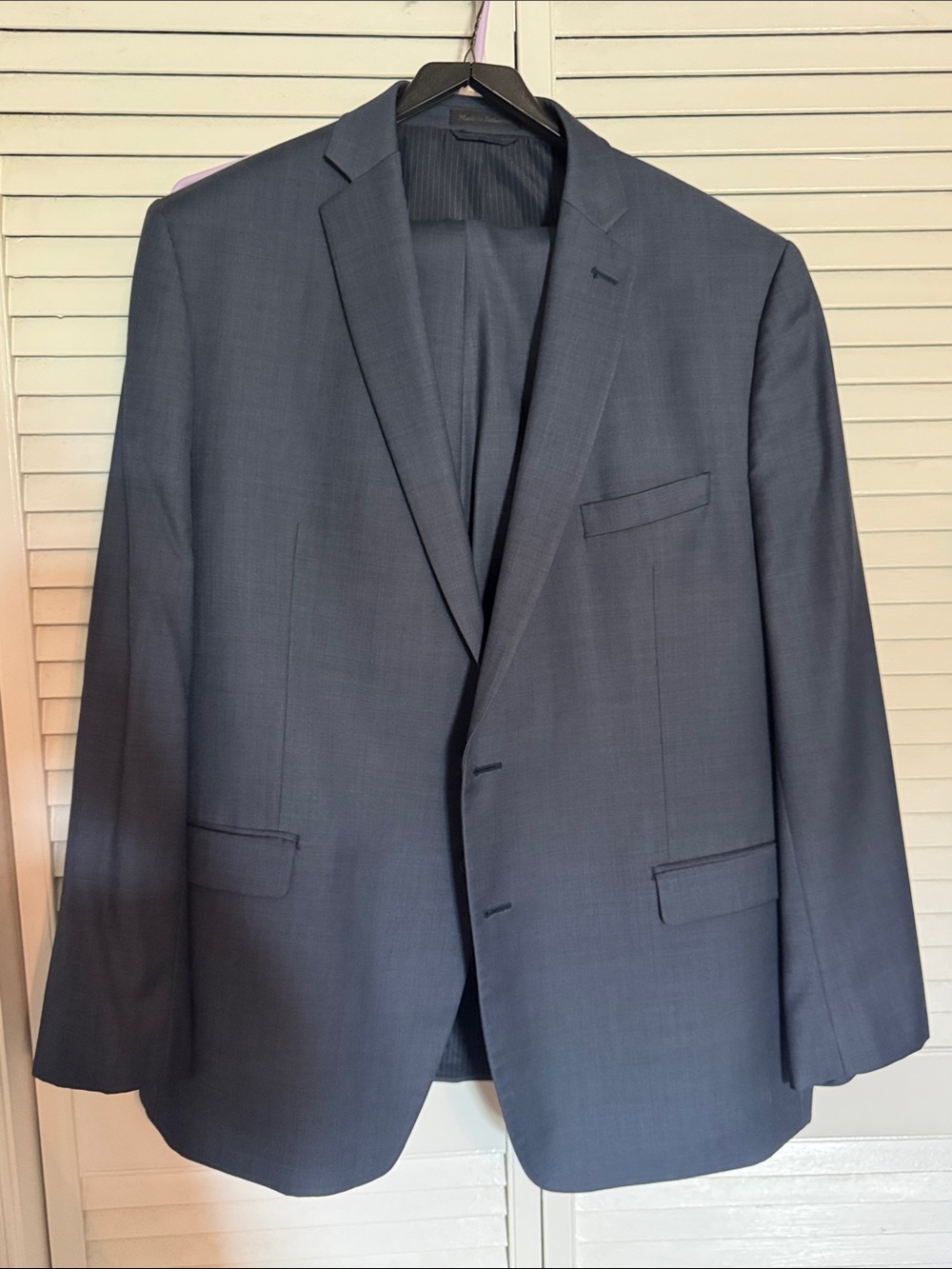 Calvin Klein Men's Navy Suit Jacket and Pant Set - Slim Fit. VEUC